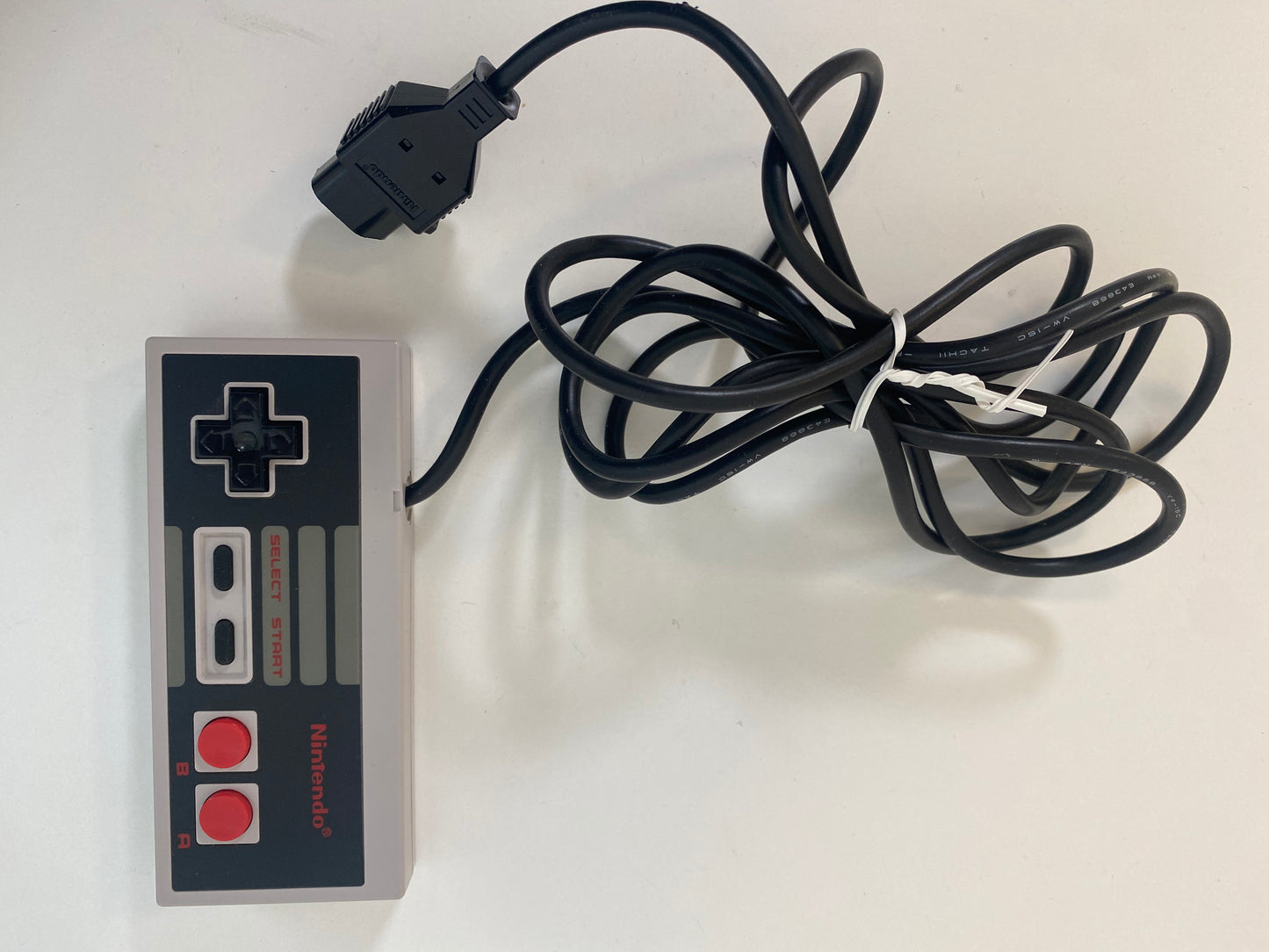 NES Controller (Used) Top Condition
