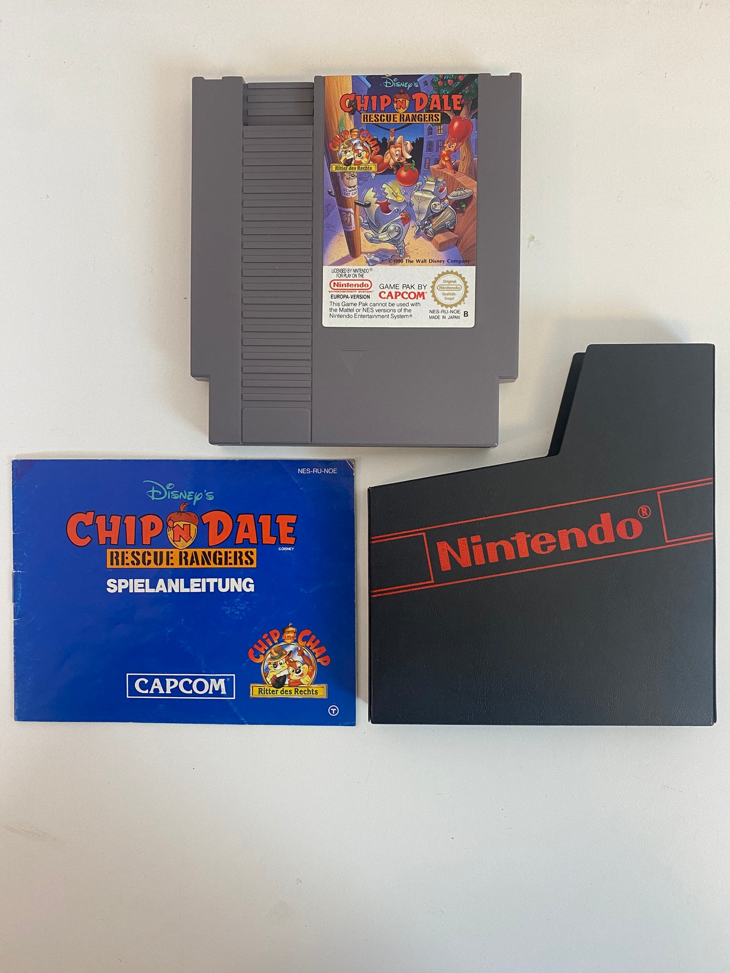 Nes game Chip n Dale with instructions Nintendo Entertainment